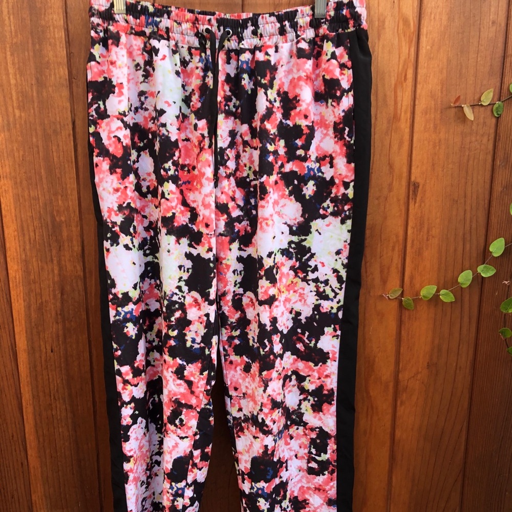 Xhilaration Abstract Track Pants